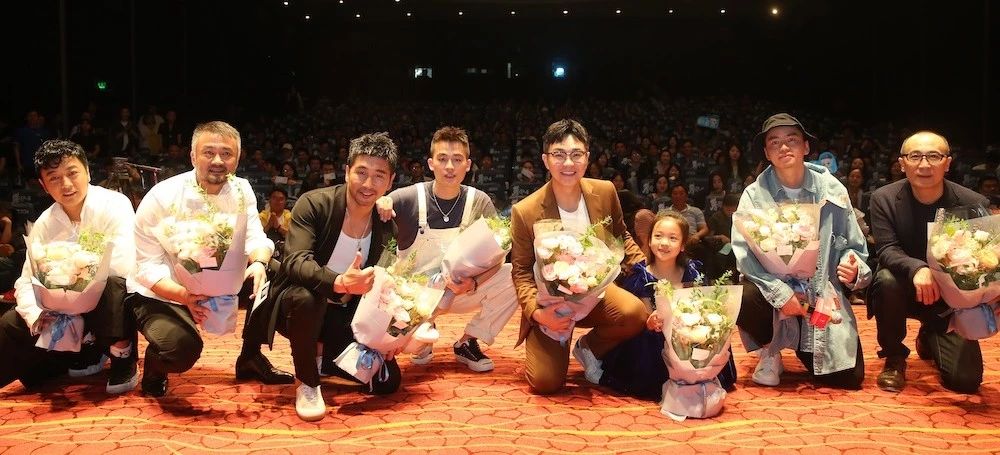 搞笑大鹏遇上了寡言杀手，谁能获得最终胜利？封面图