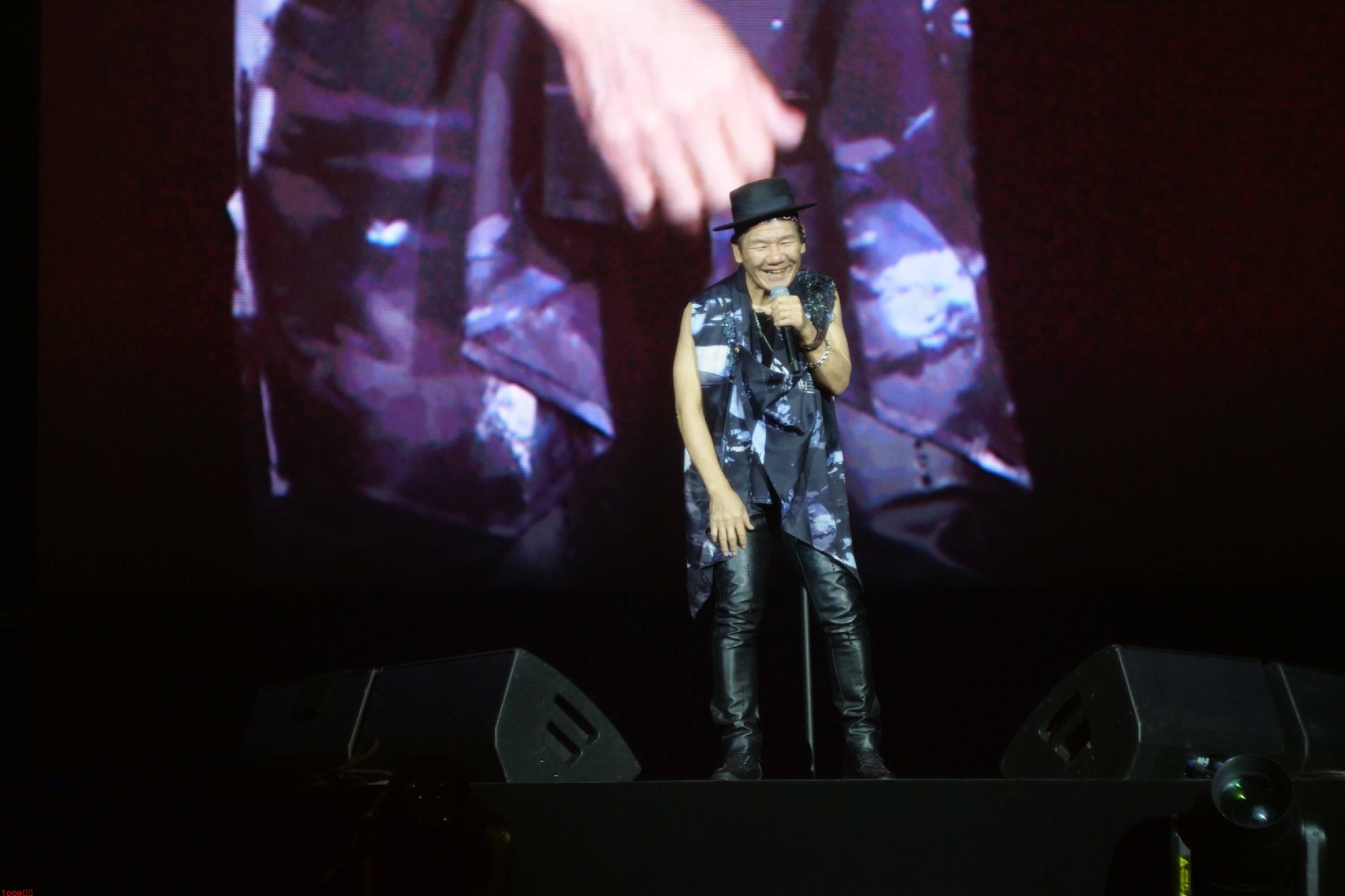 赵传全国巡演大连站 自称“麦霸”嗨唱三小时不降key封面图