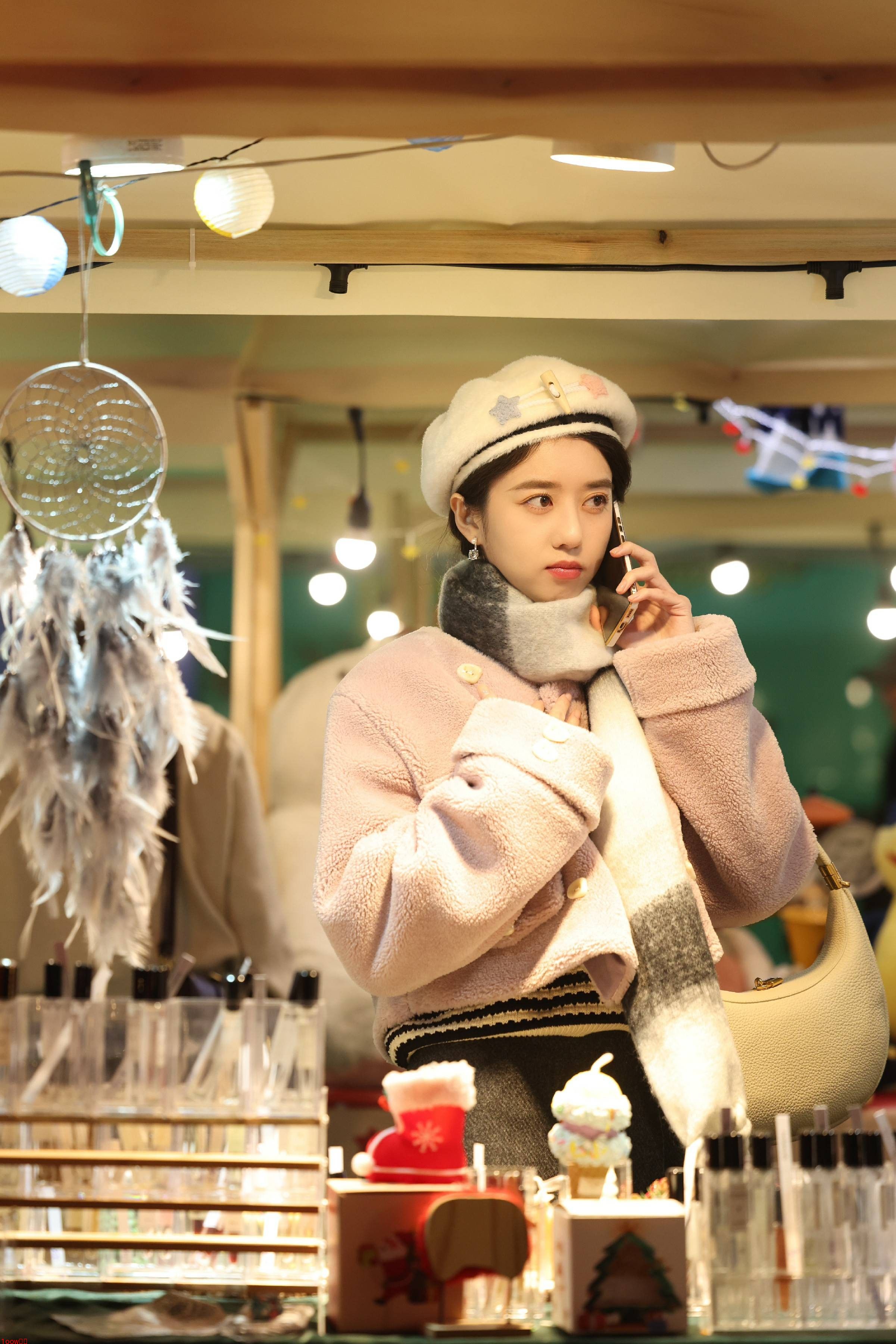 《他为什么依然单身》热播，李凯馨演绎“宝藏女孩”夏小满封面图