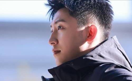 黄景瑜新女友曝光？前妻这次直接点名开撕！封面图