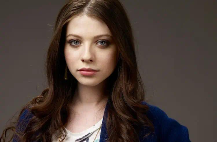 被发现已是木乃伊，奥斯卡影帝夫妻双亡疑点重重：可能是被毒死，也可能先后猝死封面图