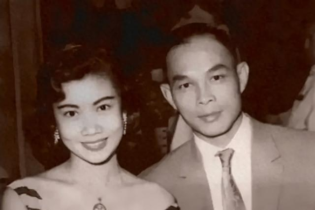 冯坚妮：离异带娃仍能嫁进豪门，被霍英东宠52年，最后分50亿封面图