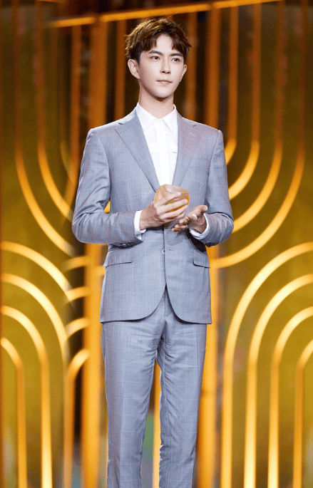 工作室证实于朦胧坠楼身亡 警方已排除刑事嫌疑