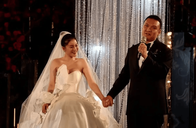 李嘉格否认与车澈复合：本来我们两个关系也不僵