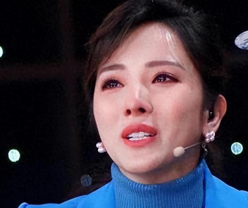 狐狸尾巴藏不住？李思思离开央视原因曝光，原来野心不止于此封面图