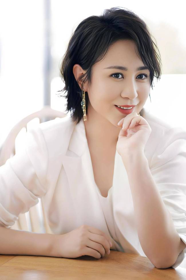 马丽被老公深情告白感动到哭：流言蜚语打不败我们