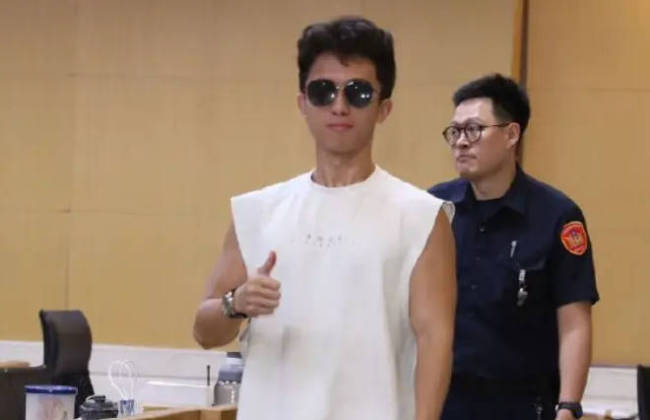 狄莺之子孙安佐携带火枪案结果：获检署处分不起诉