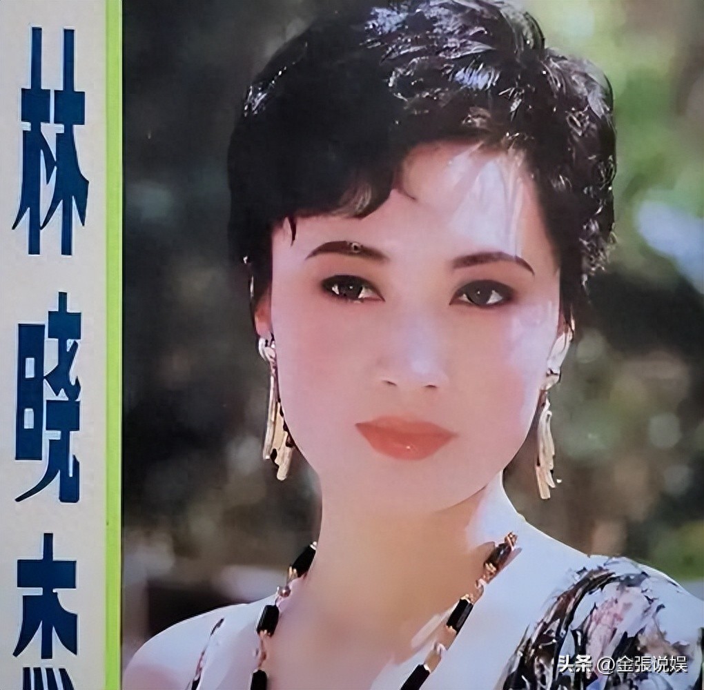她曾是80年代红极一时的挂历女神，年过60岁才红，老了长相也高级封面图