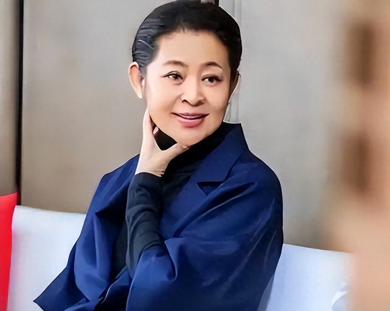 他是倪萍儿子的亲生父亲，身价过亿，却在儿子患病时离开母子俩！封面图