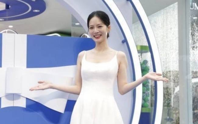 曾之乔回应二胎计划 跟老公带宝宝采取“责任制”
