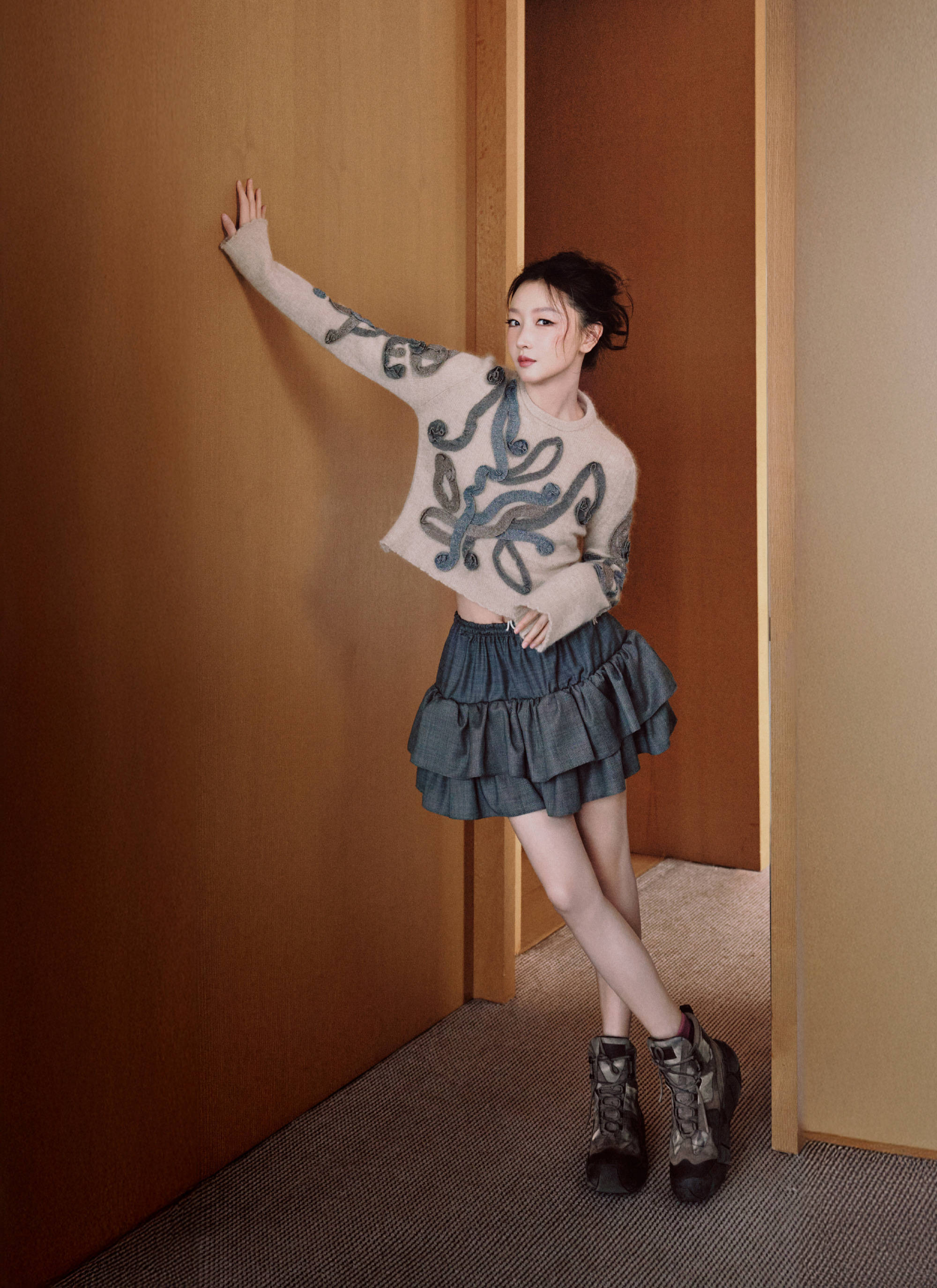 网民造谣曾志伟潜规则周冬雨，周冬雨告黑胜诉获赔道歉封面图