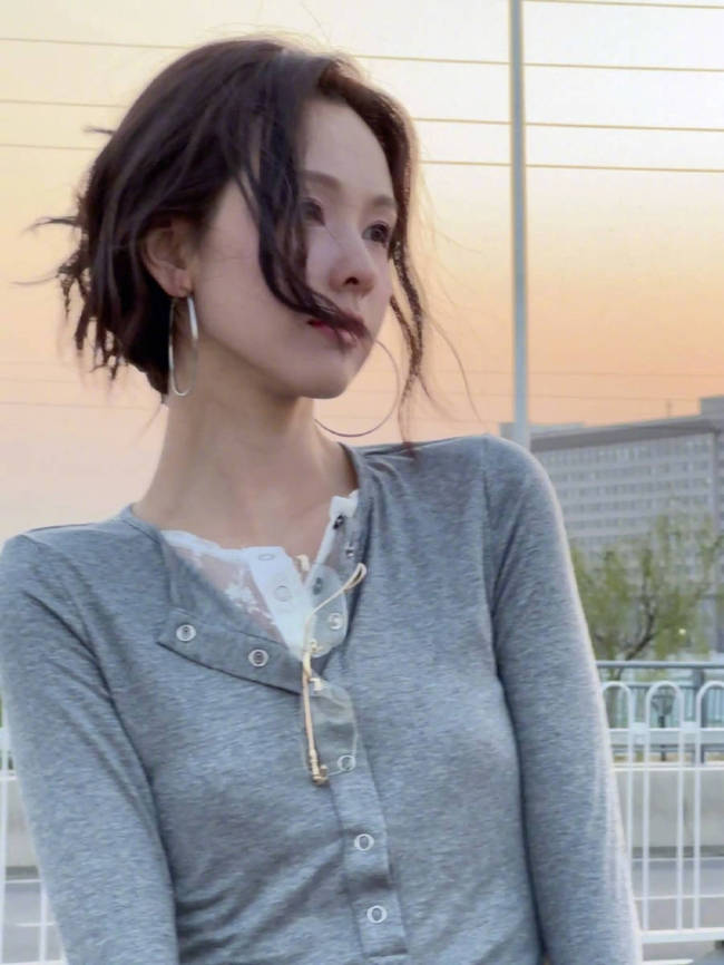 陈都灵拍戏因马匹受惊受伤？对接：腿部有轻微擦伤