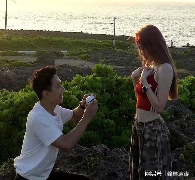 恭喜！TVB男星突然宣布结婚，长相帅气不受捧，演了十几年龙套封面图