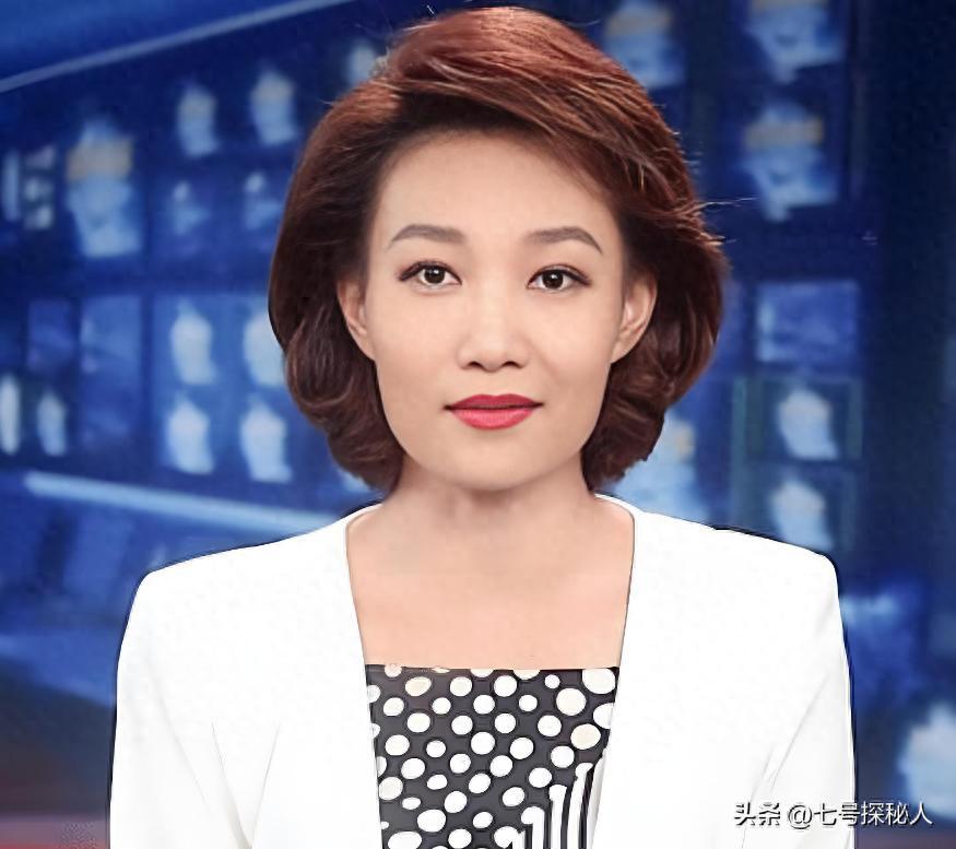 至今未嫁的4位央视女主持，个个情史干净，最大52岁最小35岁封面图