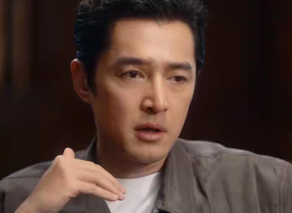 胡歌首度公开谈二胎儿子，更偏爱2岁女儿，对妻子的称呼有些随意？封面图