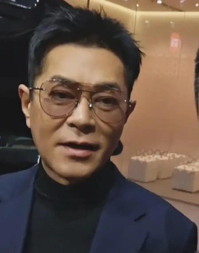 55岁古天乐近照曝光！面部浮肿眼睛又变样，断崖式衰老引热议封面图