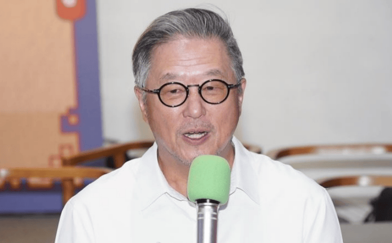 王伟忠谈小S提名金钟奖：她当天一定会打扮得很漂亮封面图