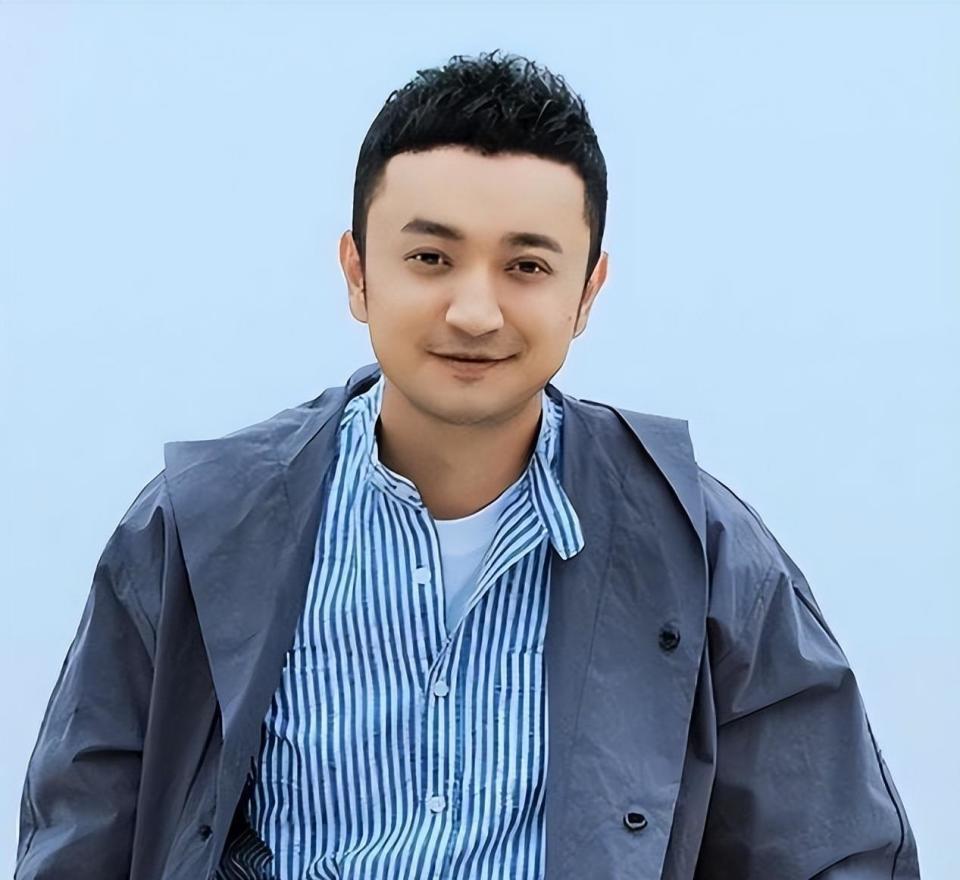 离婚2年后，今再看尼格买提和帕夏现状，两人已经走上了不同道路封面图