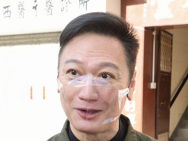 恭喜！61岁香港知名男星秘密再婚，现任妻子容貌首次曝光封面图